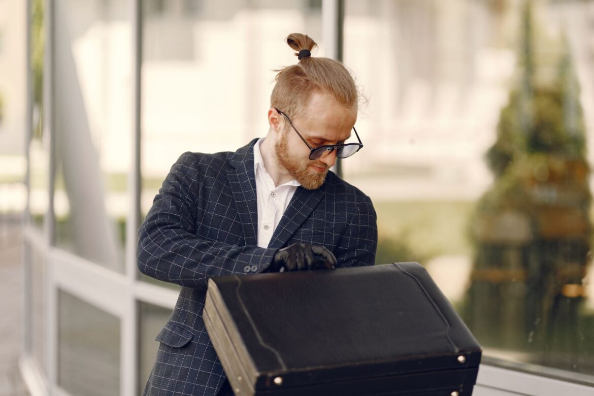 coupe man bun undercut