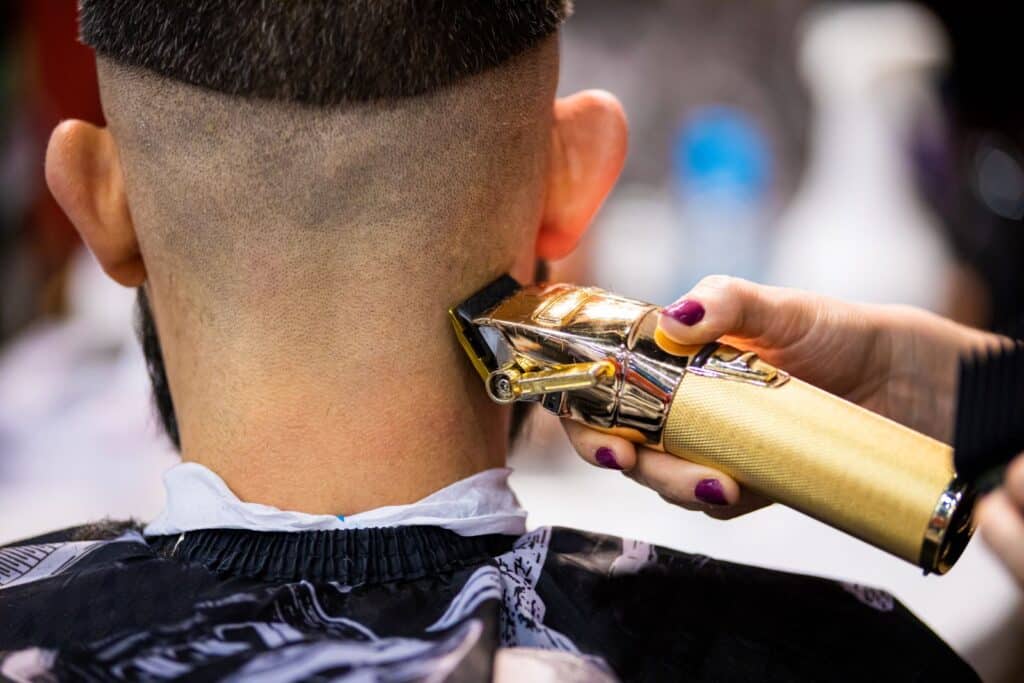 coupe au bol homme blanc 