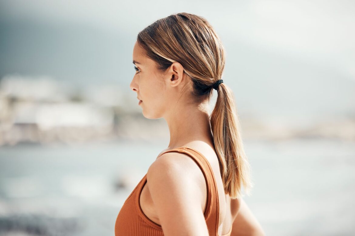 queue cheval basse femme sportive