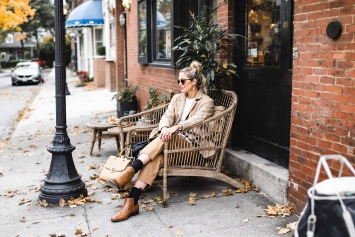 Comment adopter le style frugal chic cet automne, la tendance TikTok qui fait sensation