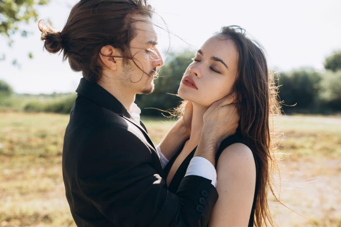 naissent sentiments homme couple